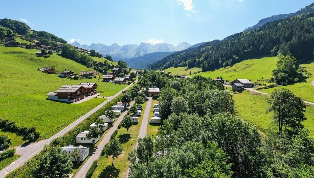Le Clos Du Pin Le Grand-Bornand Exterior foto